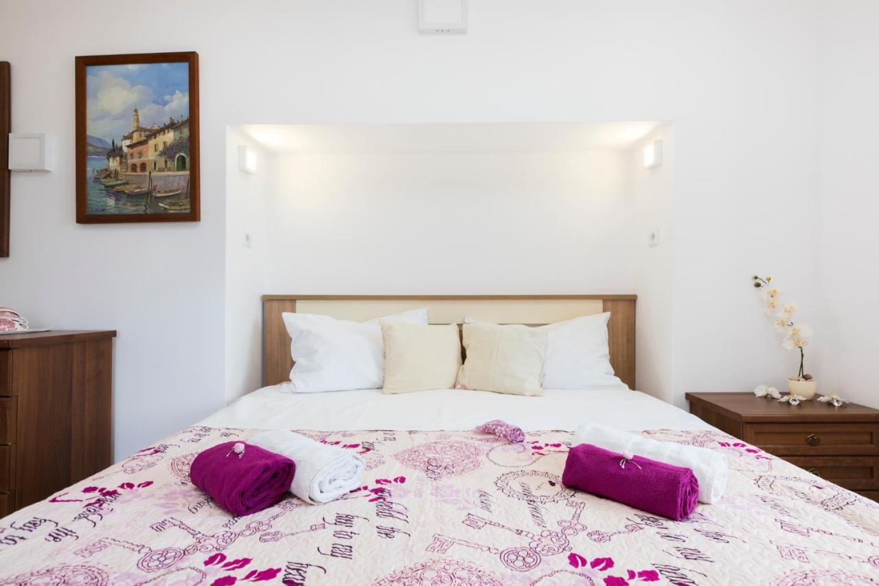 Apartmani I Soba Roberto I Mirjana Валун Екстер'єр фото