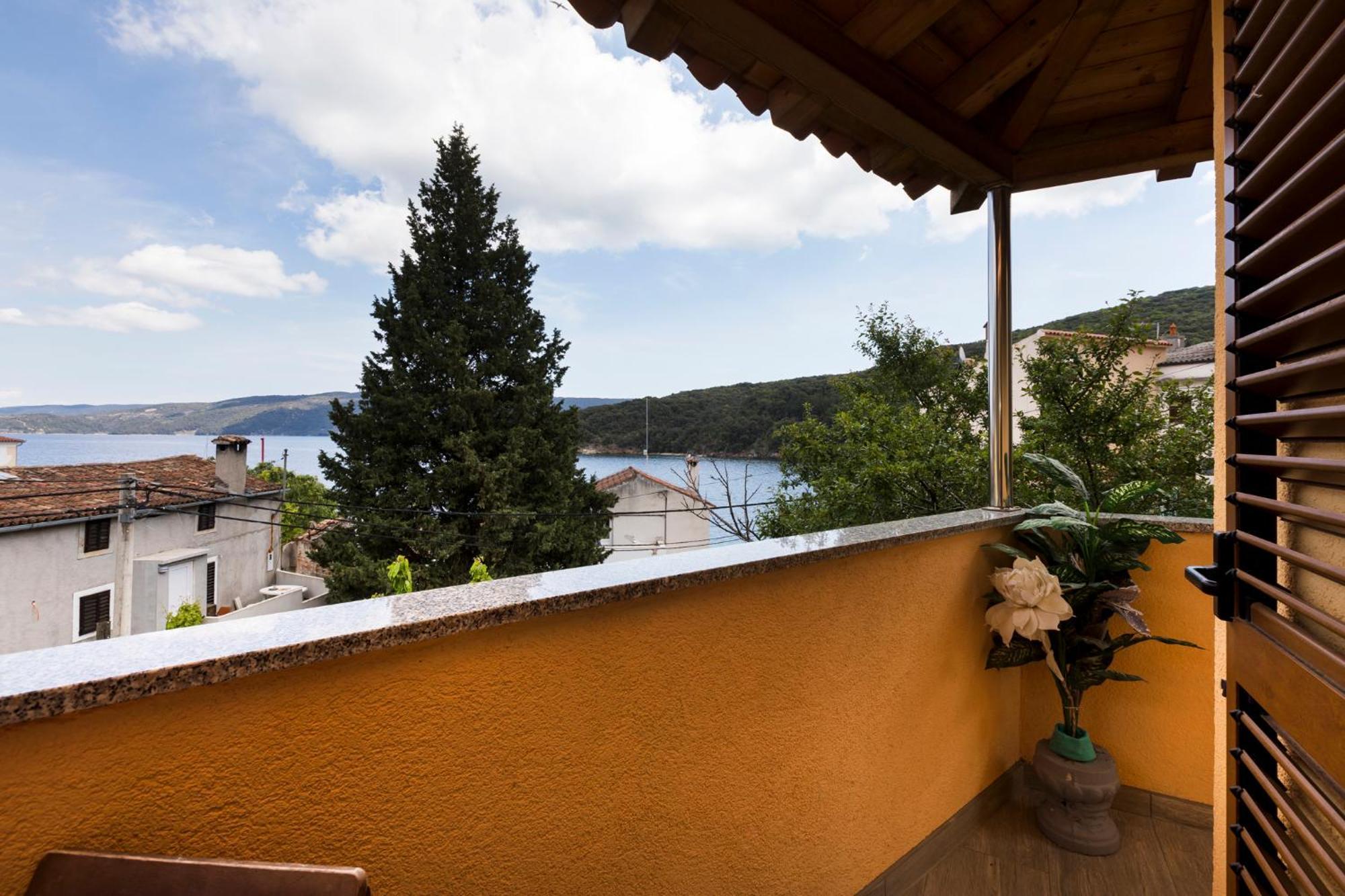 Apartmani I Soba Roberto I Mirjana Валун Екстер'єр фото