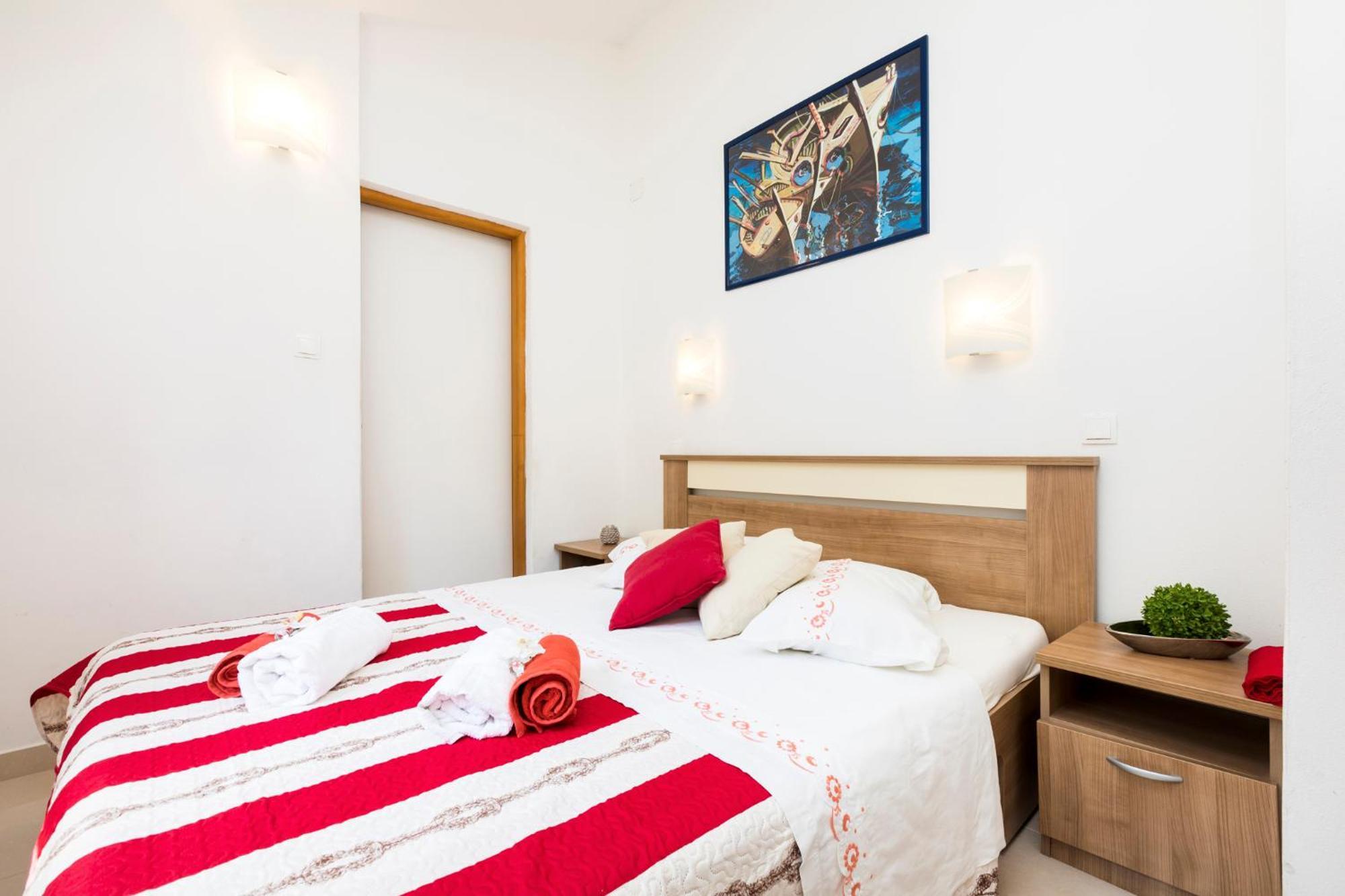 Apartmani I Soba Roberto I Mirjana Валун Екстер'єр фото