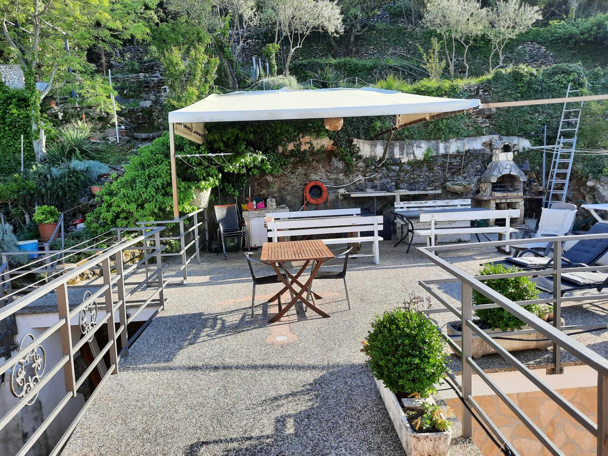 Apartmani I Soba Roberto I Mirjana Валун Екстер'єр фото
